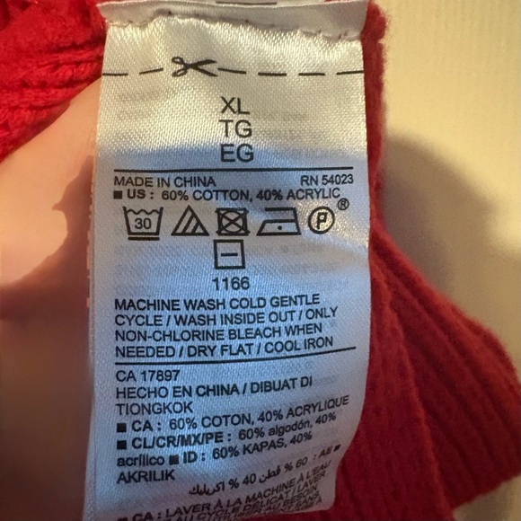 Old Navy Red Sweater - Picture 6 of 8